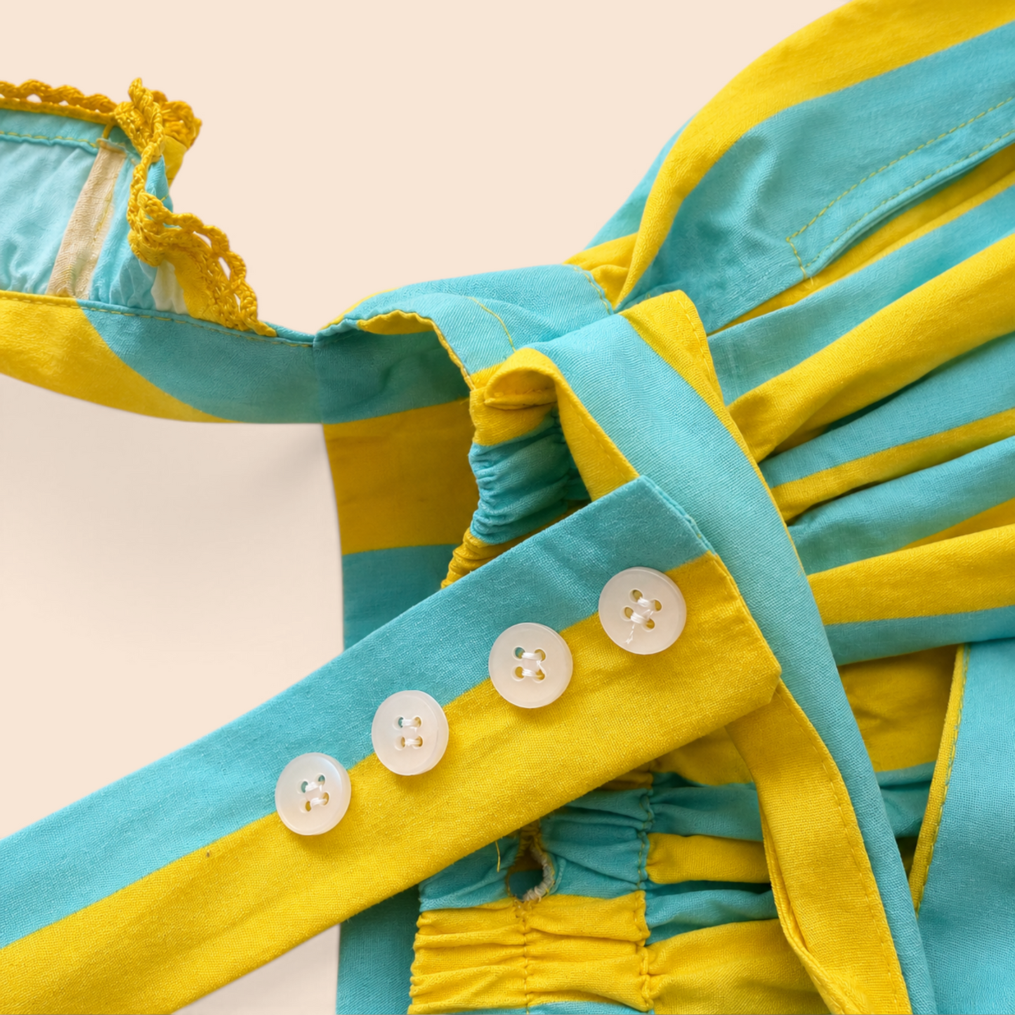 Das Nimboo Sky Kleid